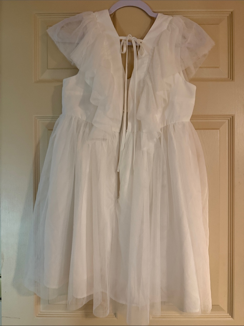 Ivory Ruffle Tulle Wedding Dress with V-Neck - Picture 2 of 2